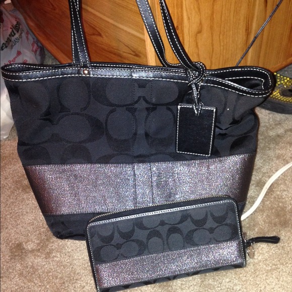 Coach purse with matching wallet!