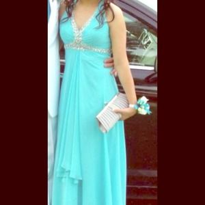 Reduced !!!!  Beautiful Gown