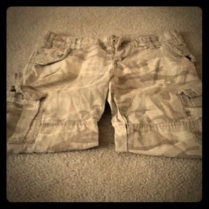 Super cute girls camo capris!(: