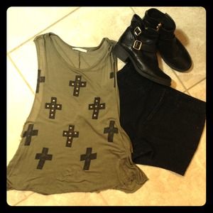 *BUNDLE* Crosses tank, Ramonestee, whitetank