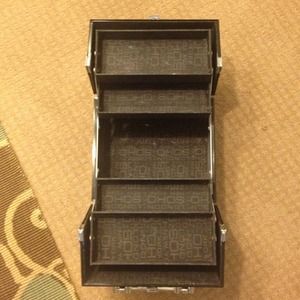 Black square makeup case!!
