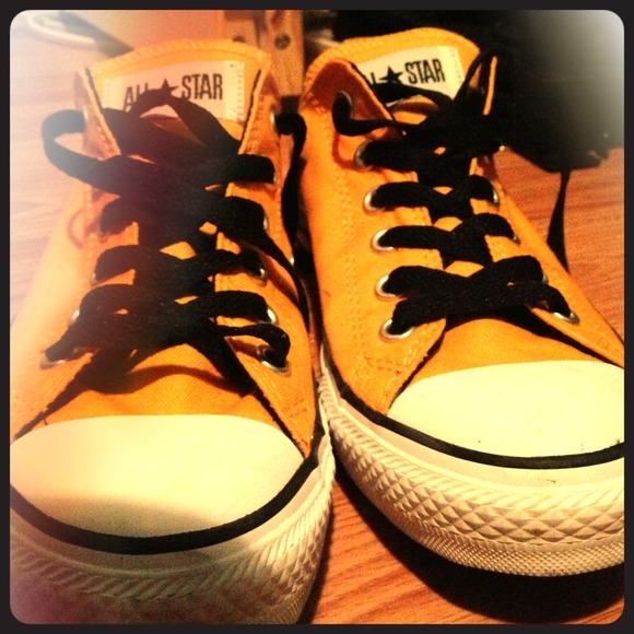 Gold all star converse!