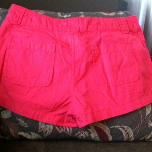 Women's size 9 hot pink shorts! (Fit like a 7.) - Picture 1 of 1