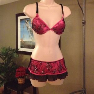 🚫SOLD🚫 Bra & Skirt Set!