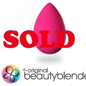 🚫SOLD🚫🎀 The Original BeautyBlender 🎀