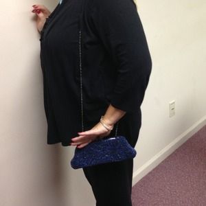 Multi color clutch with chain