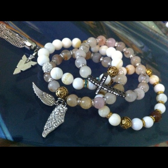 Bracelets - Picture 1 of 1
