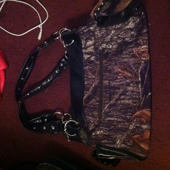 Camo Purse - Picture 2 of 3