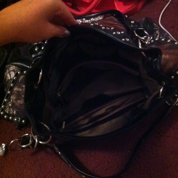 Camo Purse - Picture 3 of 3