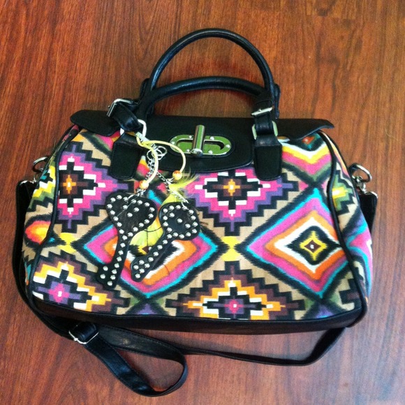 💥REDUCED💥 Tribal Print Purse