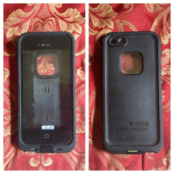 iPhone 5 Lifeproof Case