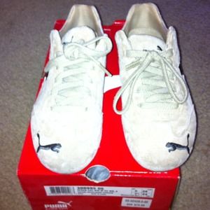 Taupe suede puma sneakers