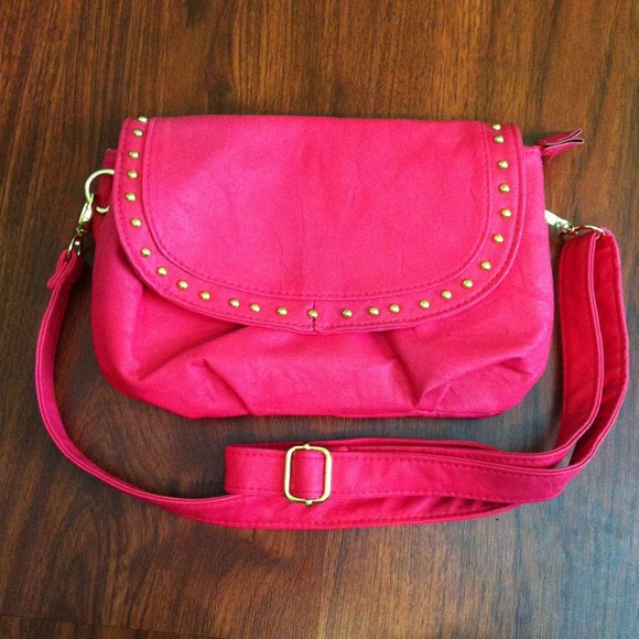 💥REDUCED💥 Studded Rim Purse