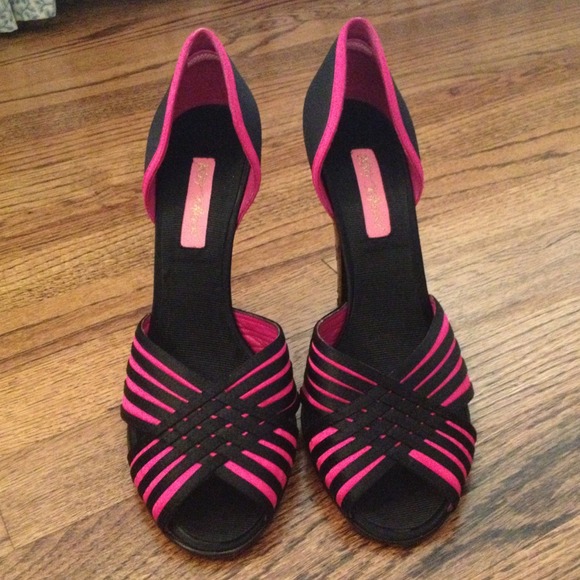 Betsy Johnson Kipp Satin D'Orsay pumps
