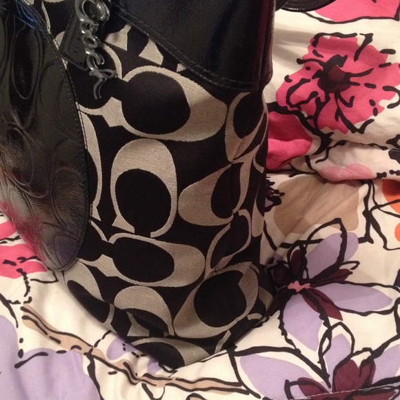 Coach signature tote - Picture 3 of 4