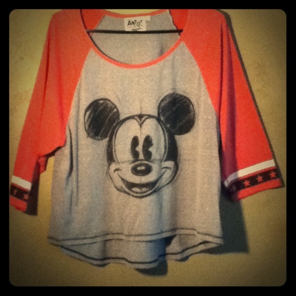 ⛔Sold⛔Micky mouse Disney loose fit shirt