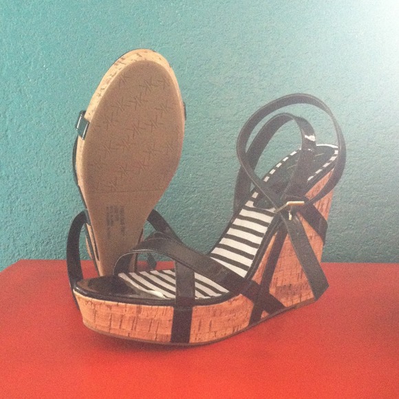 Kardashian kollection wedges