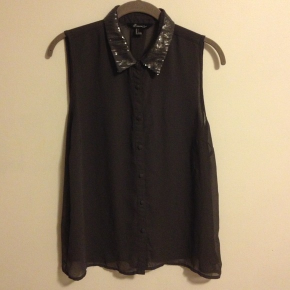 💥REDUCED💥 Forever21 Sequin Collar Button Up