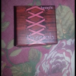 Benefit thrrrob