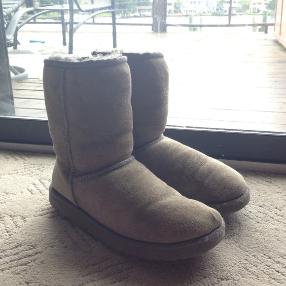 🚨SALE🚨Ugg Australia Boot Gray AUTHENTIC Womens 7
