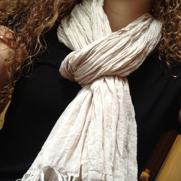 Scarves!!! - Picture 4 of 4