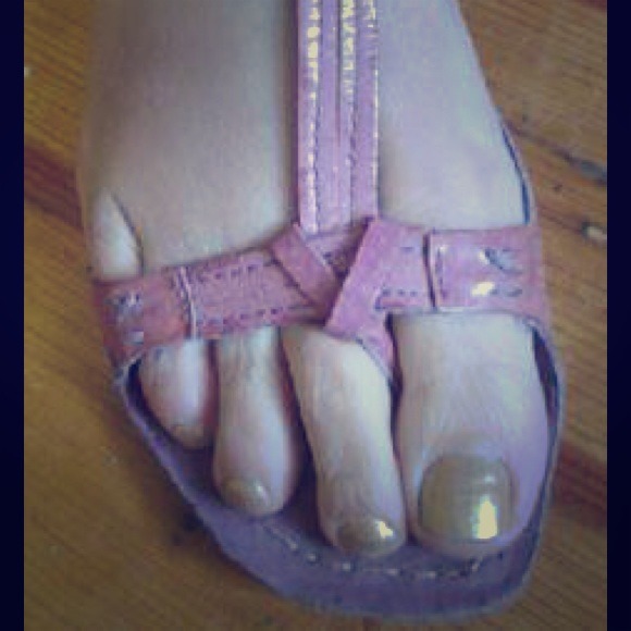 Pink, flat, strap sandals, Italy. apepaZZa $65 - Picture 1 of 2