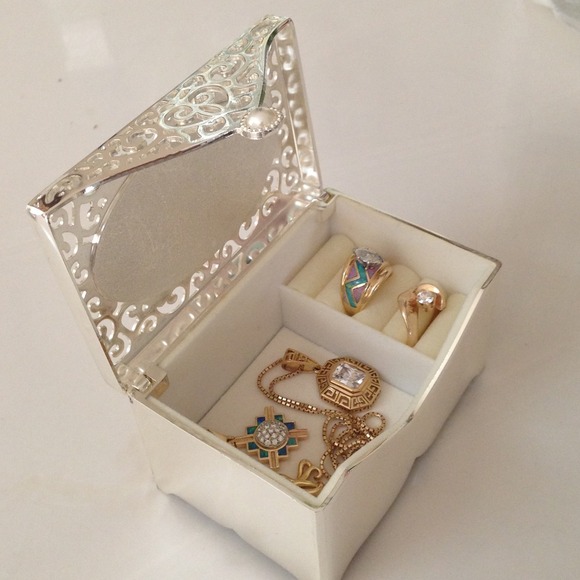 A random act of Kindness & Generosity fr. a Posher - Picture 3 of 3