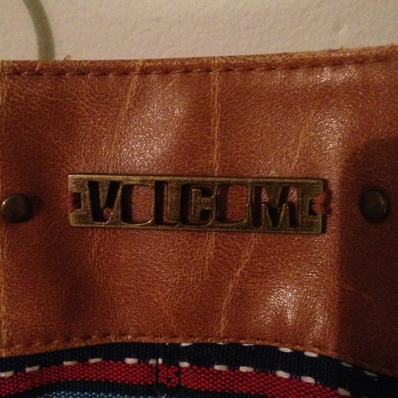 Striped Volcom Handbag - Picture 2 of 4