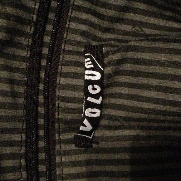 Striped Volcom Handbag - Picture 4 of 4