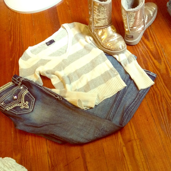 Striped American Eagle Sweater - Picture 1 of 4