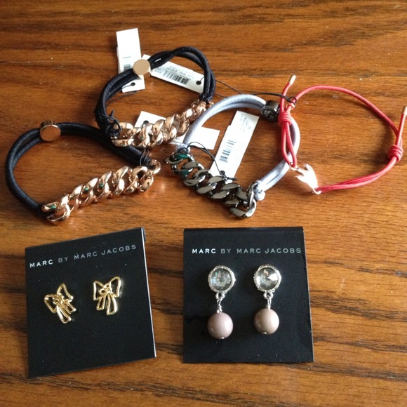 *Bundled* NWT MarcbyMJ light grey chain bracelet - Picture 4 of 4