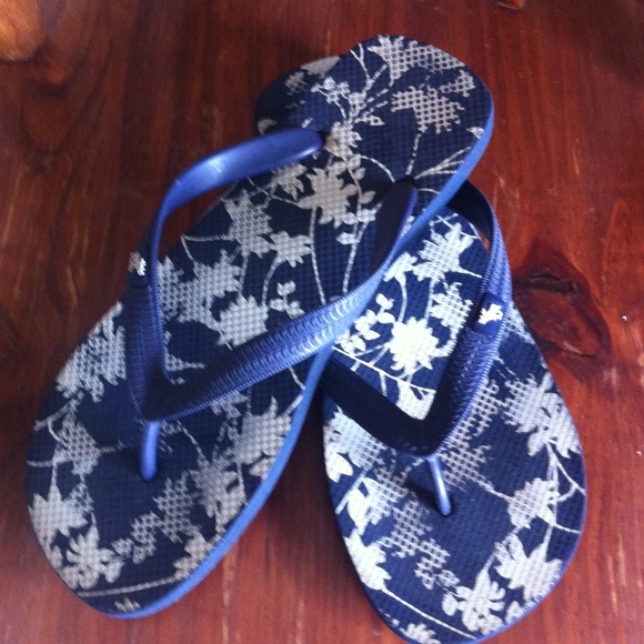 SOLD Abercrombie Flip Flops