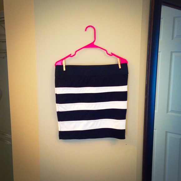 Black and white bandage skirt