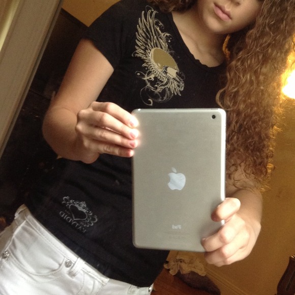 Katydid football shirt. - Picture 2 of 3