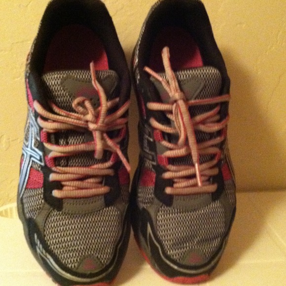 Running shoes great shape worn2x