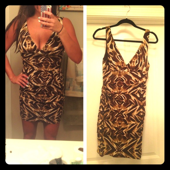 *NWT* Sexy tiered cocktail dress!