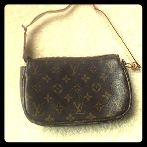 LV purse/clutch