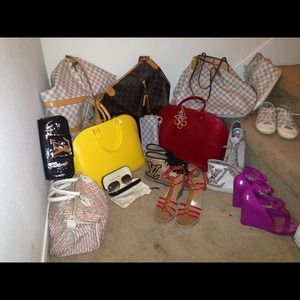 LV Collection