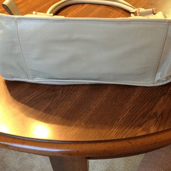 Handbag - Picture 2 of 2