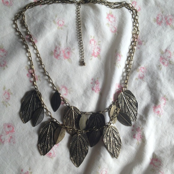 Multi-strand leaf necklace