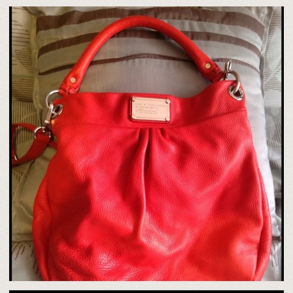 Marc Jacobs bag shipping label