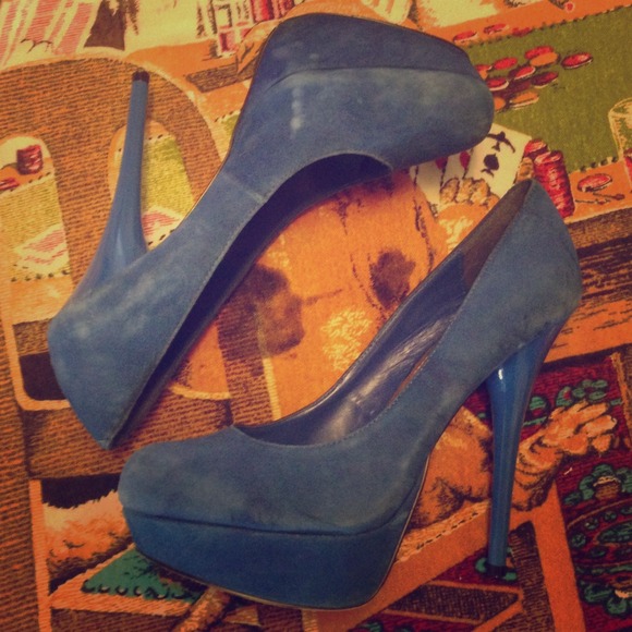 Blue Suede Steve Madden Pumps