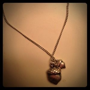 American Eagle acorn necklace (.925)