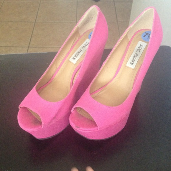 Pink Steve Madden wedges