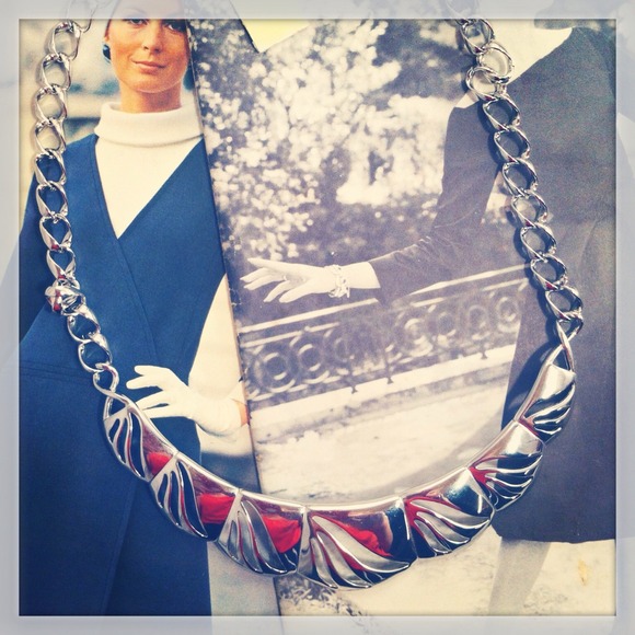 💎Vintage💎Monet Silver Collar Necklace