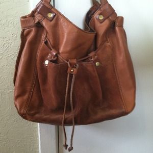 Lucky Brand ran Leather Purse!