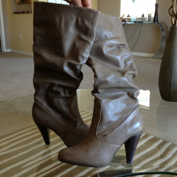 Volatile Boots - (Bundle)Volatile Nude Boots & High-low Skirt