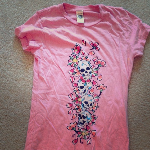 ❤Light Pink Ed Hardy Tee❤