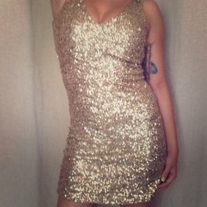 Glittery Gold Dress 💛