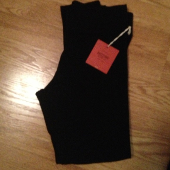 🚫Sold🚫Black Capri length legging